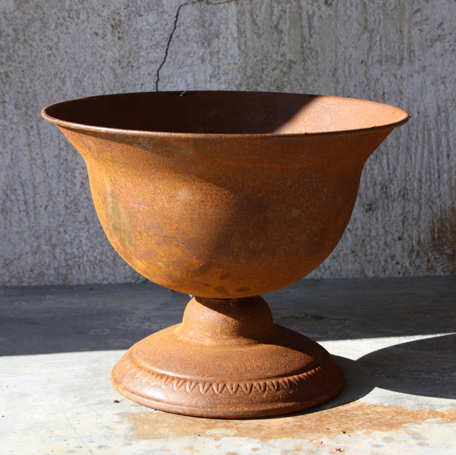 Ruosteinen malja 23 x 18 cm