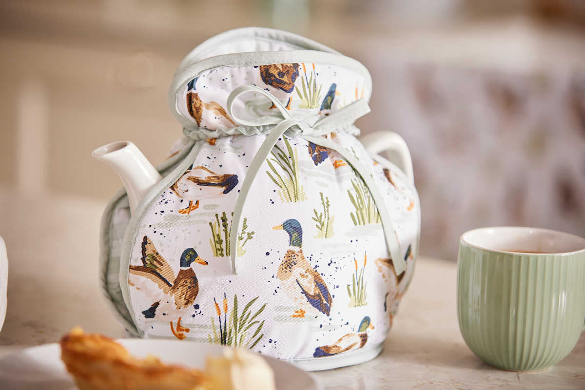 Pannumyssy Sorsat - Farmhouse Ducks - Muff teepannulle