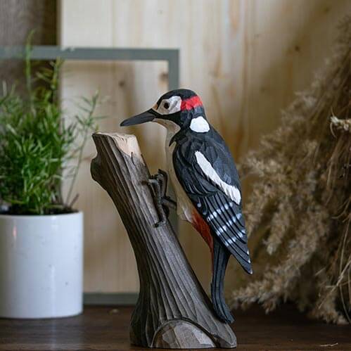 DecoBird koristelintu Käpytikka - Great Spotted Woodpecker