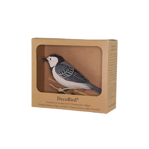 musta-harmaa-valkoinen västäräkki koristelintu, tehty puusta, wildlife garden